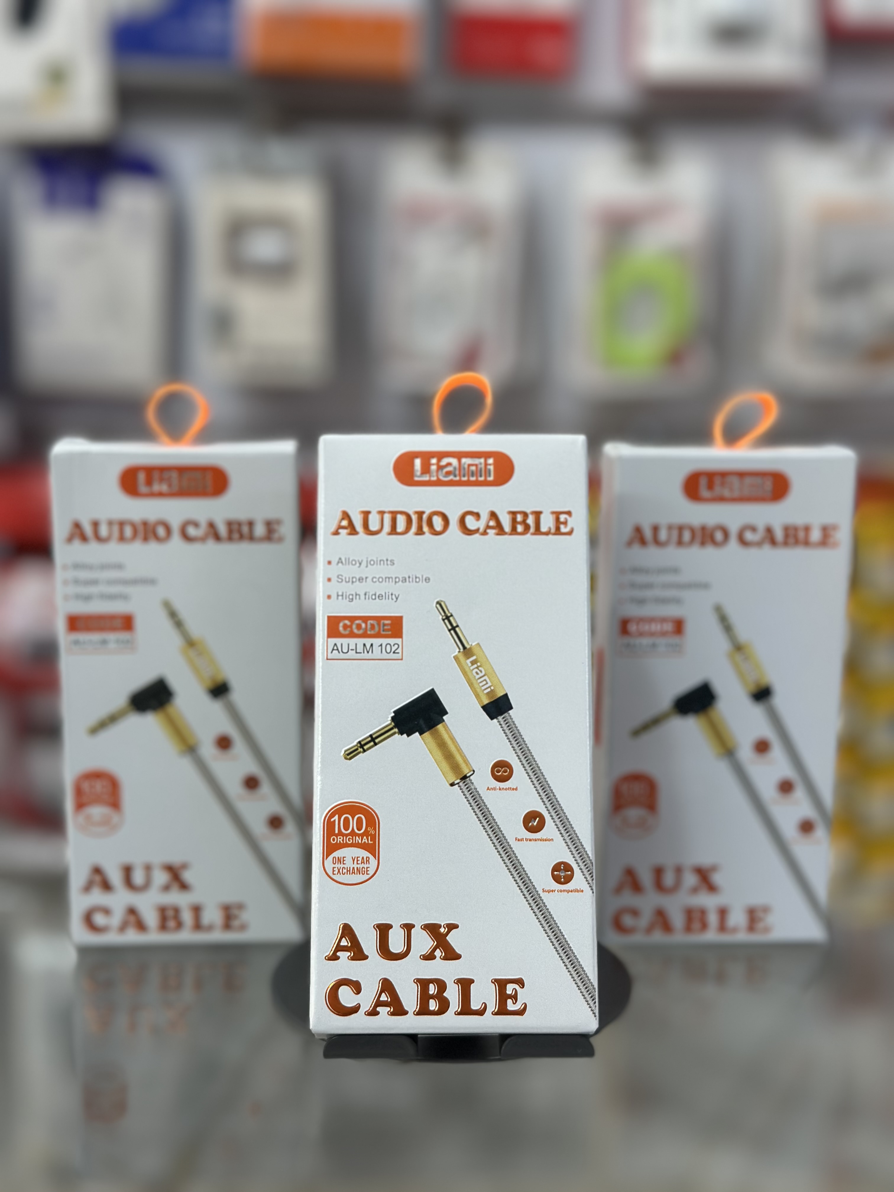 کابلaux مدل liami به طول ۱ متر